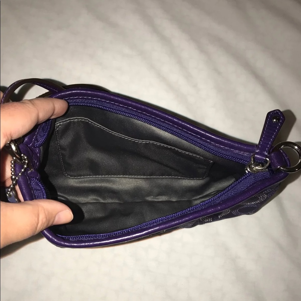 Coach Wristlet - Picture 3 of 4